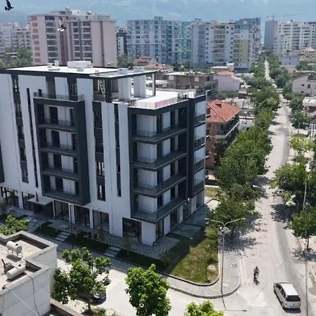 Andis Avlonya