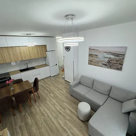 Andis Apartment Vlore